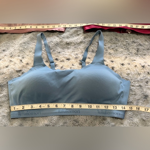 36D lululemon athletica Set of 3 Sports Bras Great Condition Blue Pink Maroon 😍 - Picture 3 of 15
